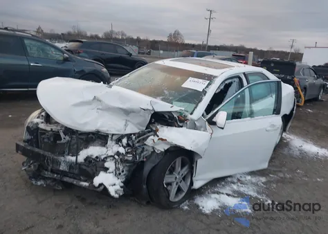 2012 Toyota Camry Se z USA, uszkodzony, nr VIN 4T1BF1FK9CU128798